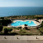 2 Bdr With Ocean-view Shared Pool, Luz, Lagos Ferienhaus *