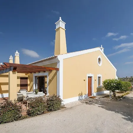 2 Bdr With Ocean-view Shared Pool, Luz, Lagos Ferienhaus *