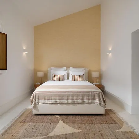 2 Bdr With Ocean-view Shared Pool, Luz, Lagos 別荘 Luz