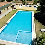 2 Bdr With Ocean-view Shared Pool, Luz, Lagos *